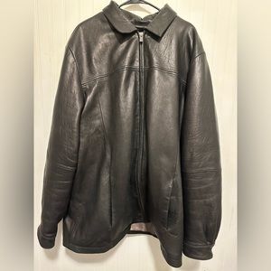 Wilson’s Leather Men’s Vintage genuine, leather bomber jacket